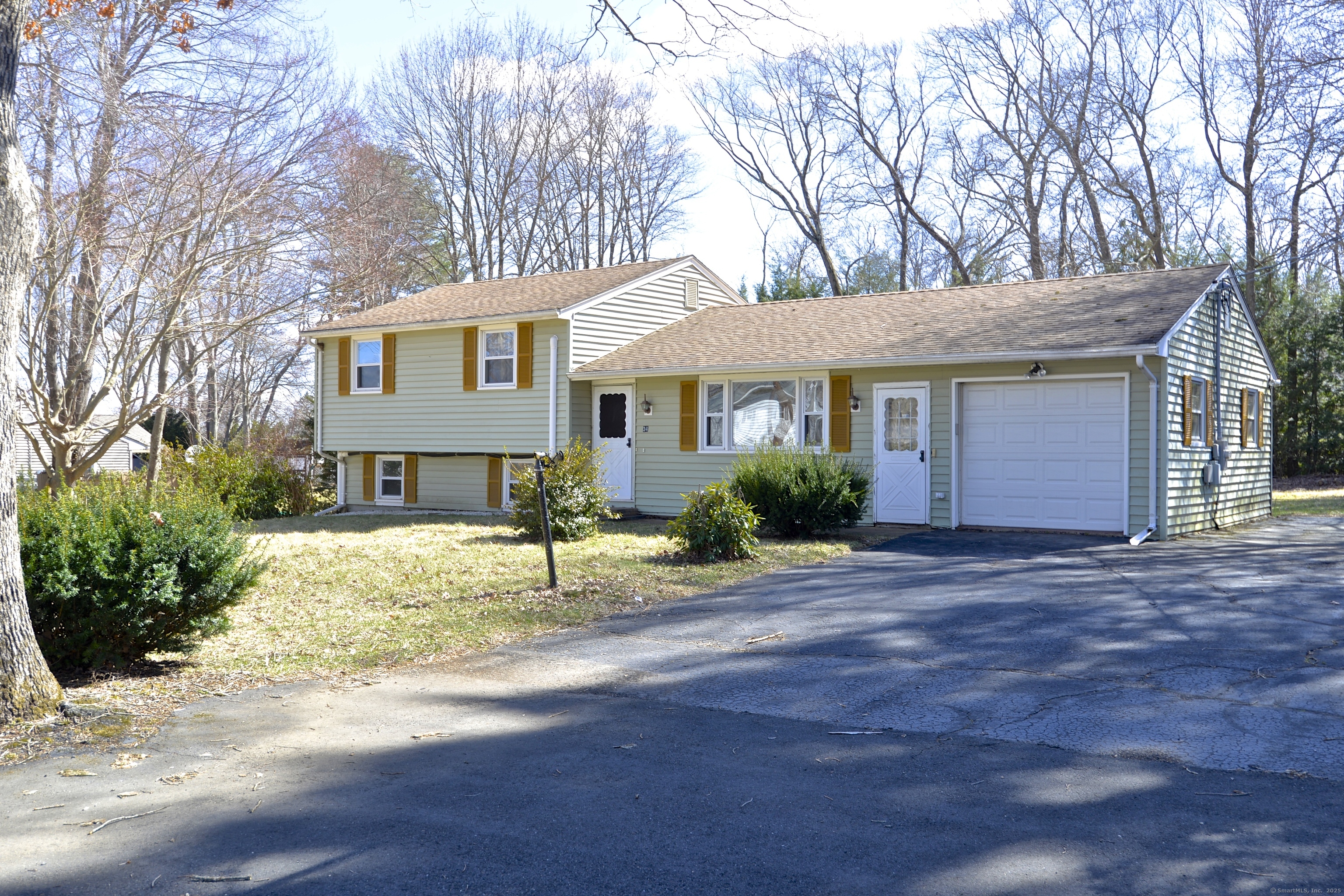 34 Klan Drive, Wolcott, Connecticut image 2