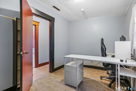 Tiny photo for 36 Maltby Place, New Haven, CT 06511 (MLS # 24163650)