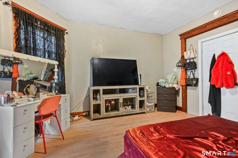 Tiny photo for 36 Maltby Place, New Haven, CT 06511 (MLS # 24163650)