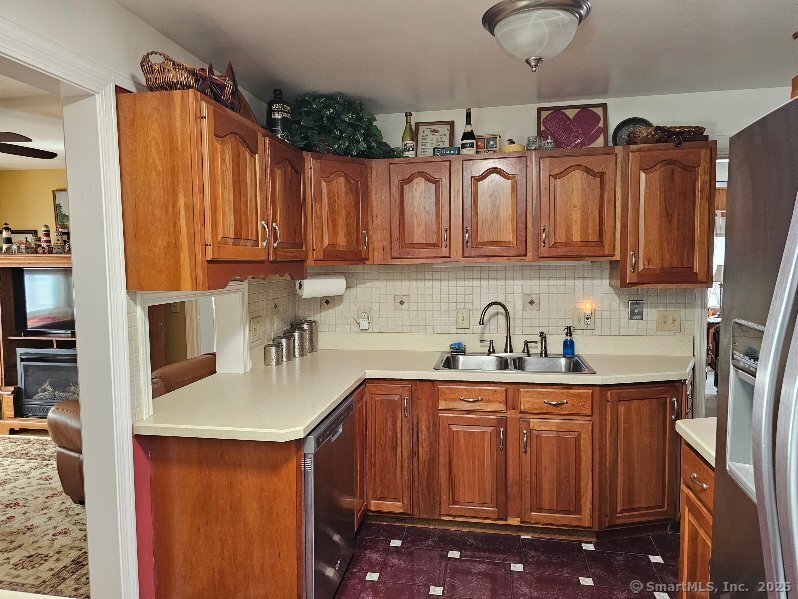 1 Graham Street, Waterford, Connecticut image 30