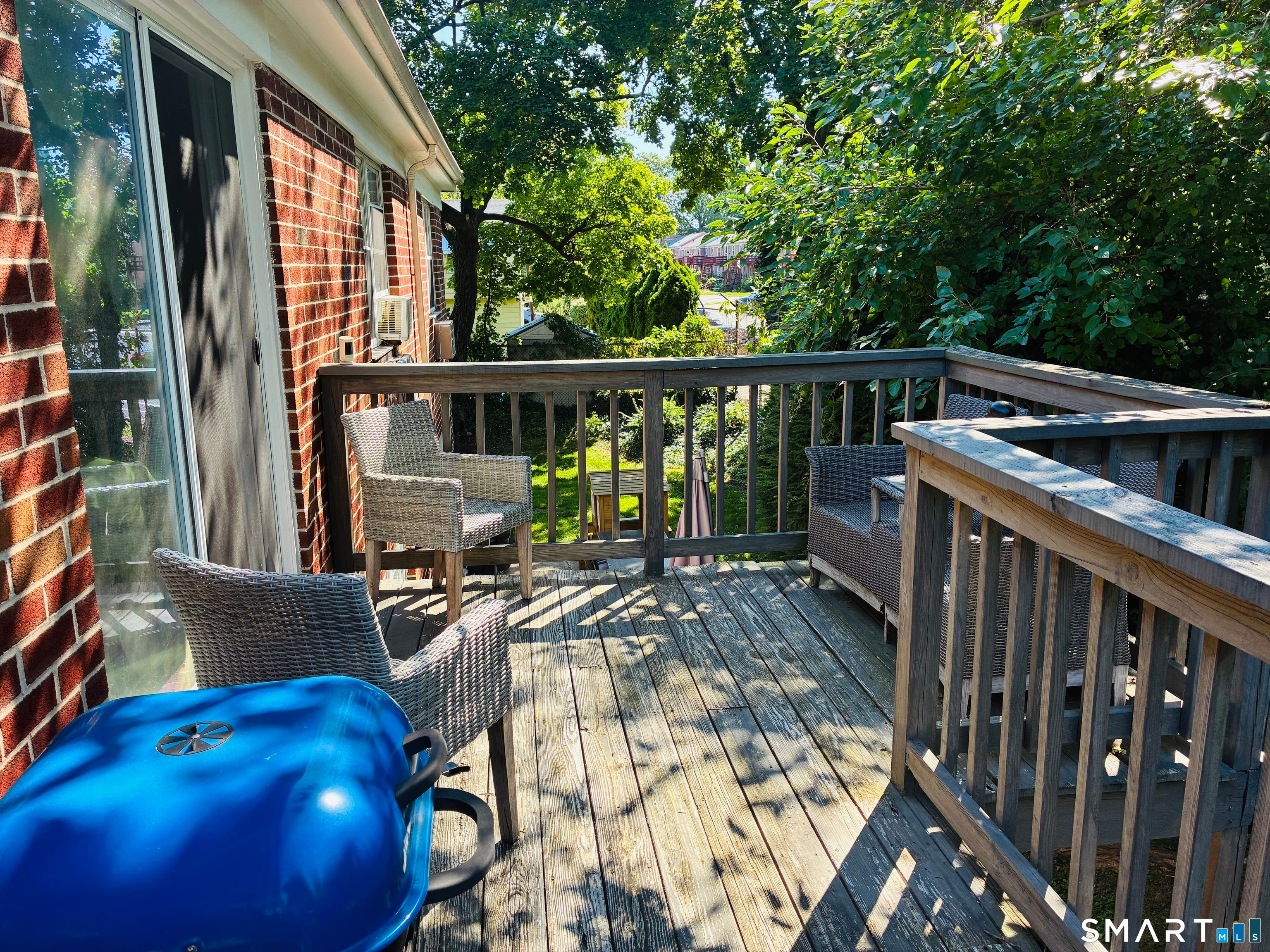 125 Lawn Avenue B6