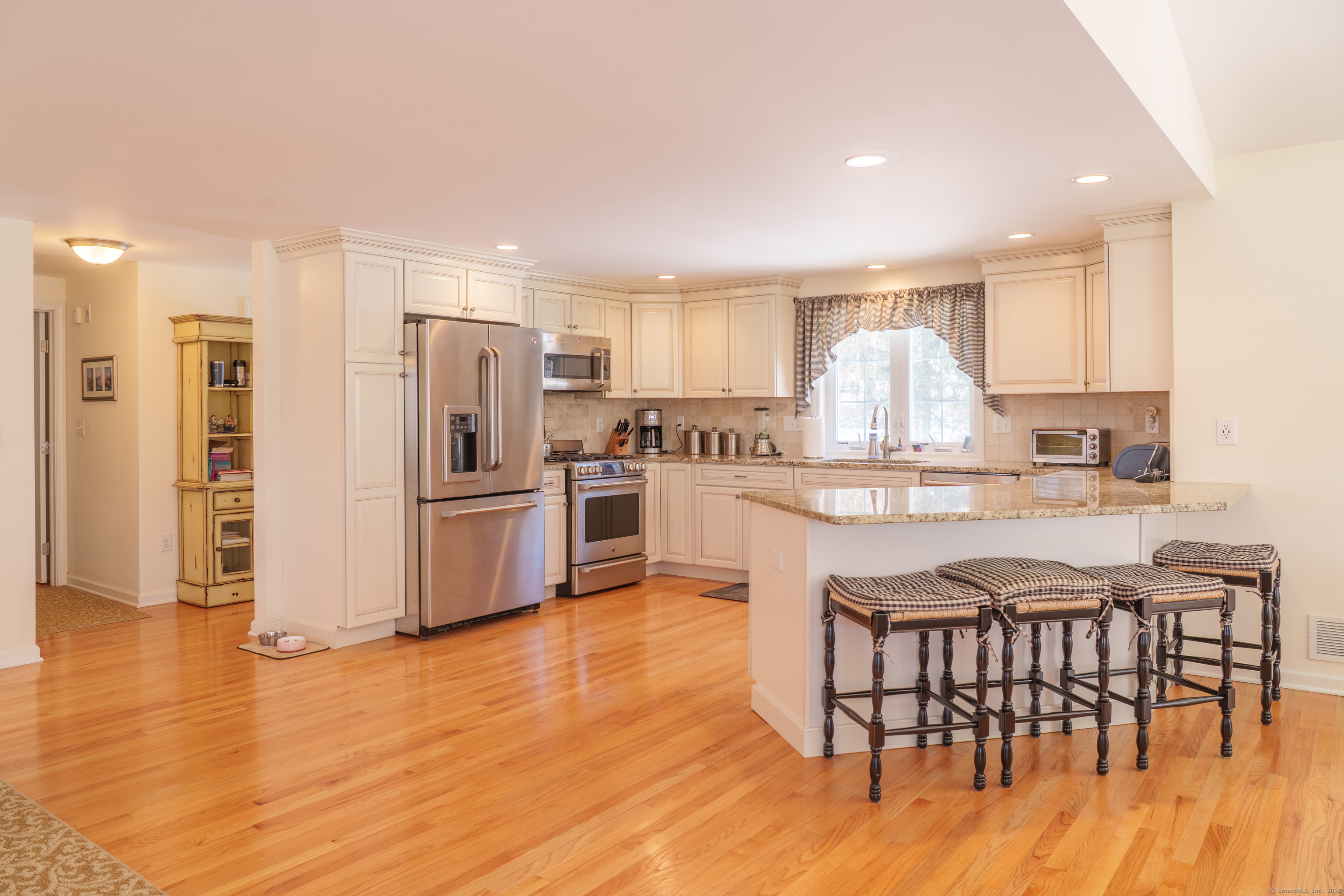 104 Ridgeview Place, Cheshire, Connecticut image 9