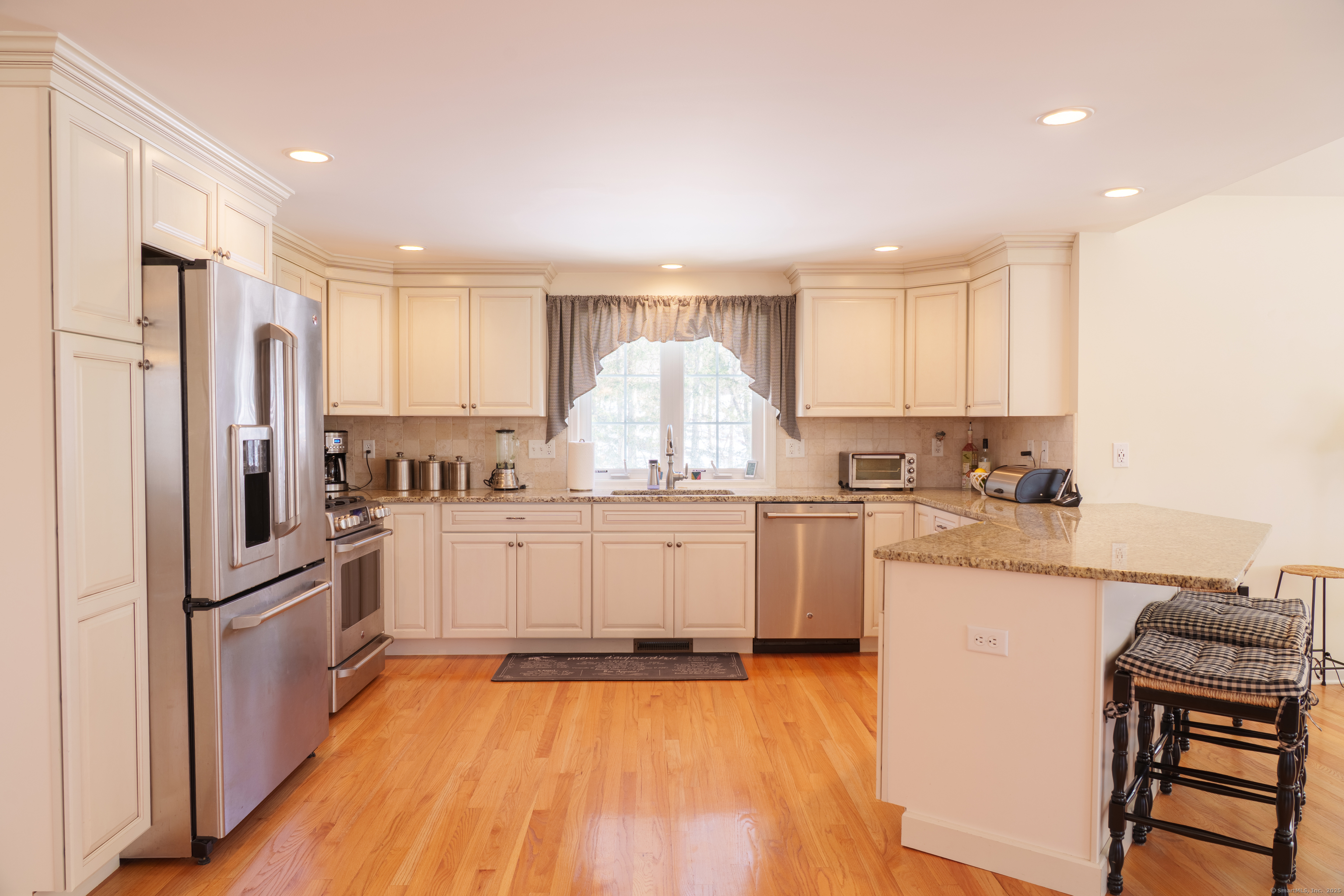 104 Ridgeview Place, Cheshire, Connecticut image 8