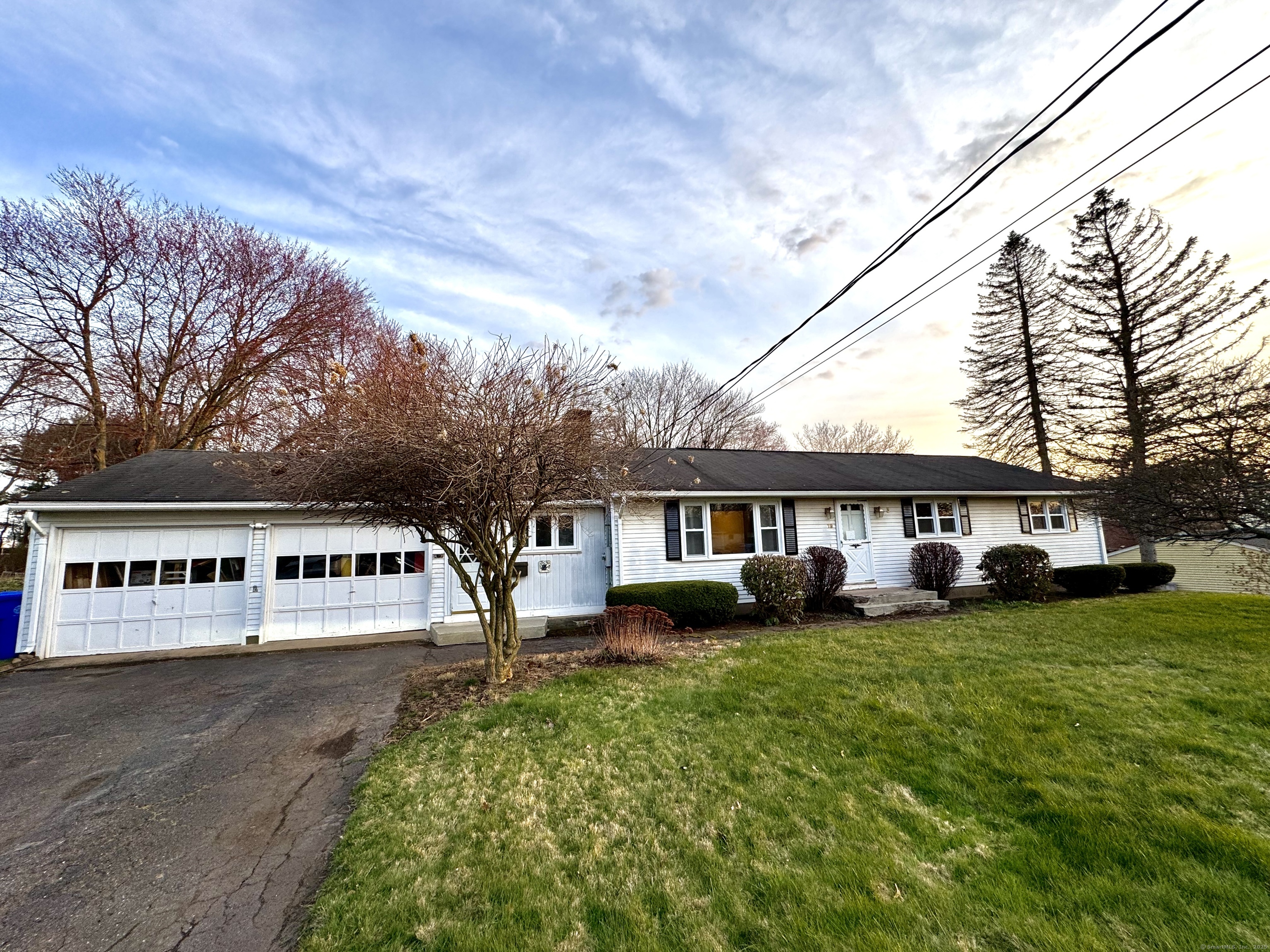 19 Nutmeg Avenue, Enfield, Connecticut image 1