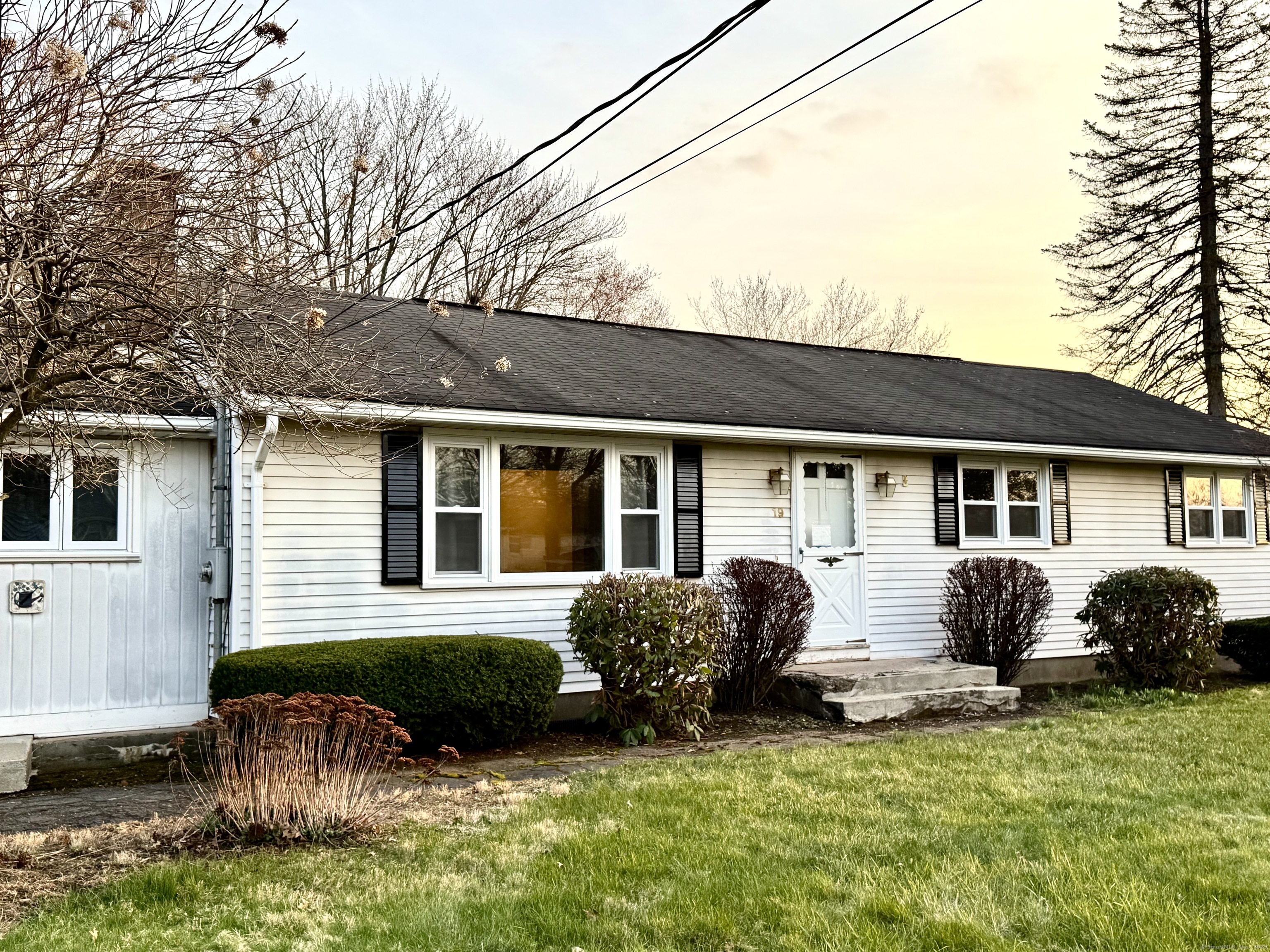19 Nutmeg Avenue, Enfield, Connecticut image 2