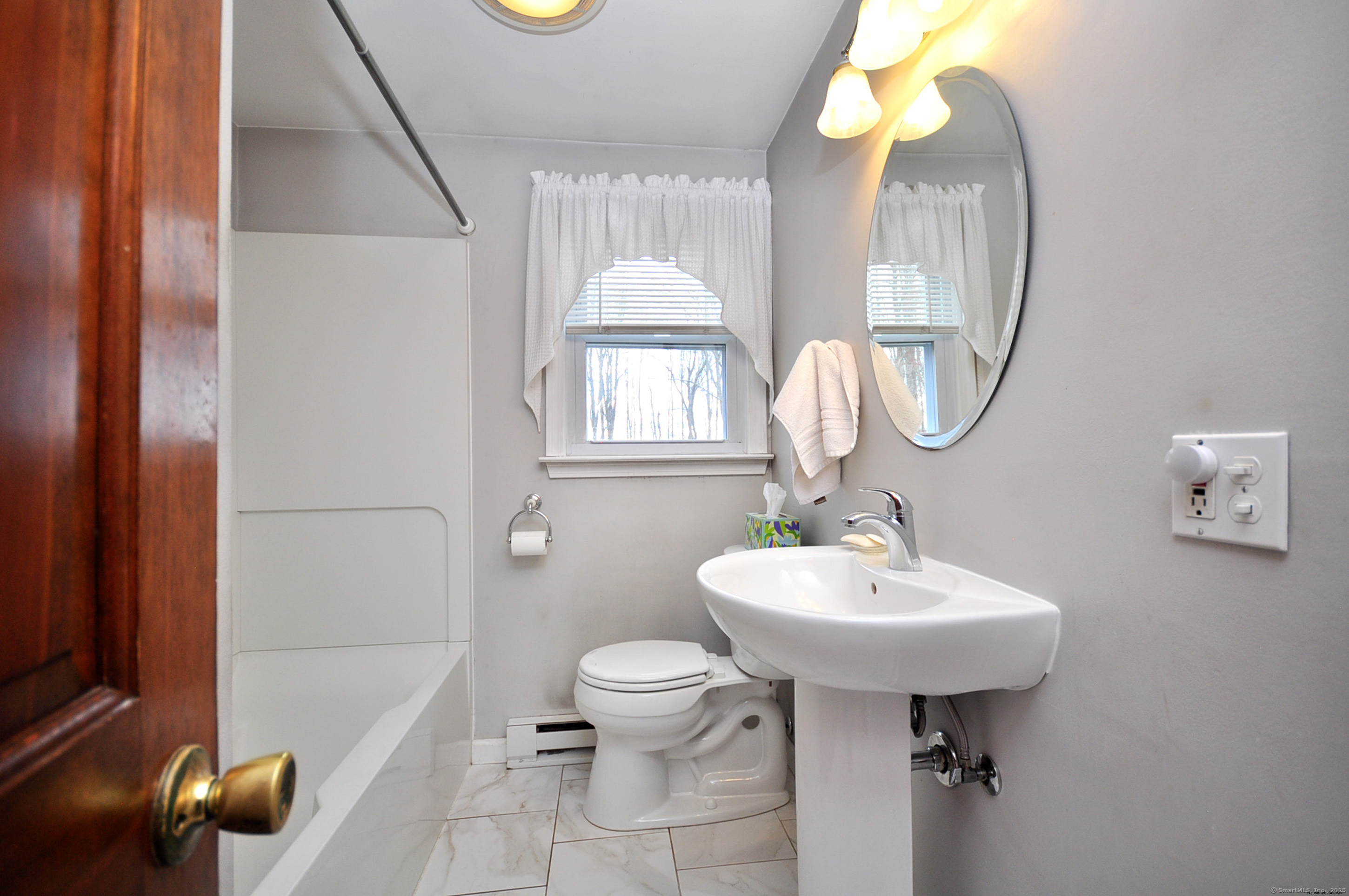 19 Nutmeg Avenue, Enfield, Connecticut image 11
