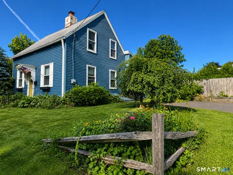 Photo of 23 Union Street, Manchester, CT 06042 (MLS # 24193104)