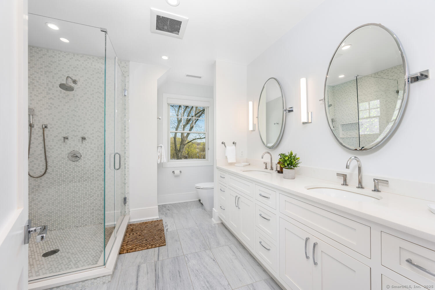 27 Richmond Drive, Darien, Connecticut image 19