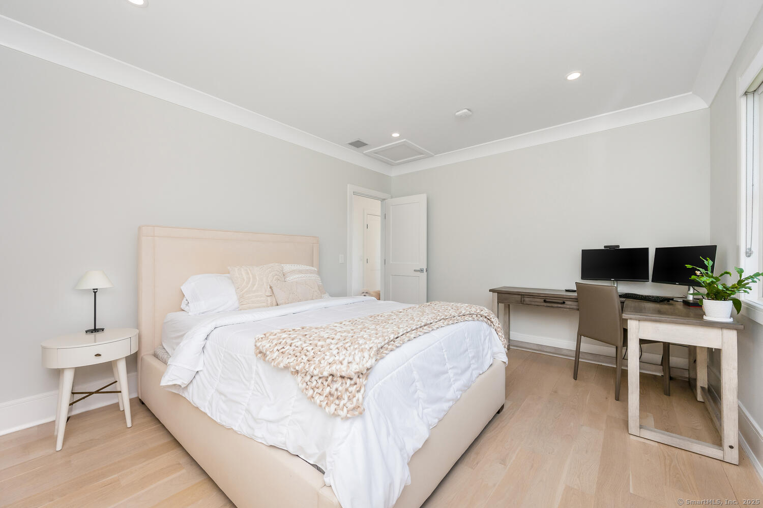 27 Richmond Drive, Darien, Connecticut image 23