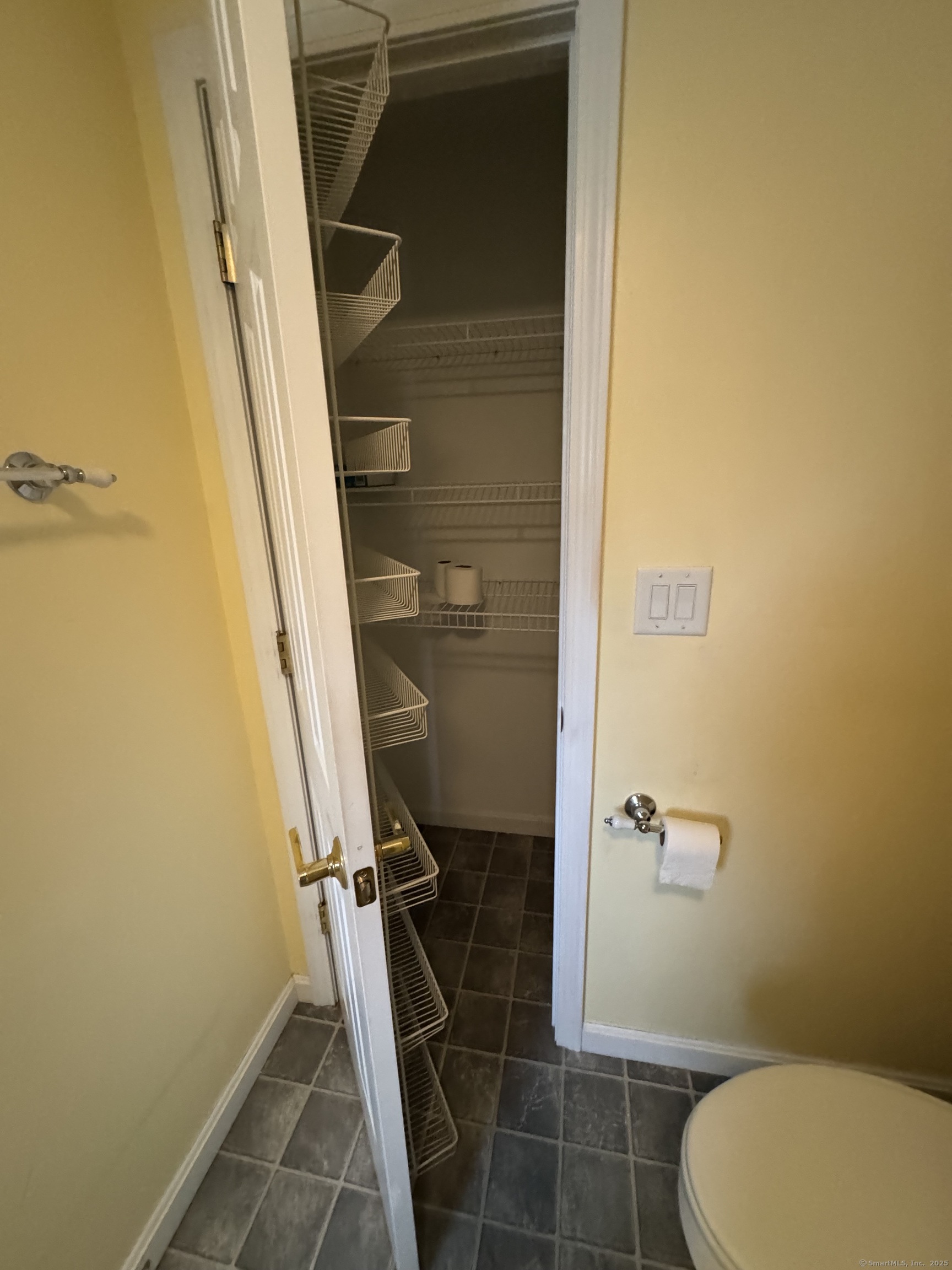 306 Salem Turnpike #10, Norwich, Connecticut image 10
