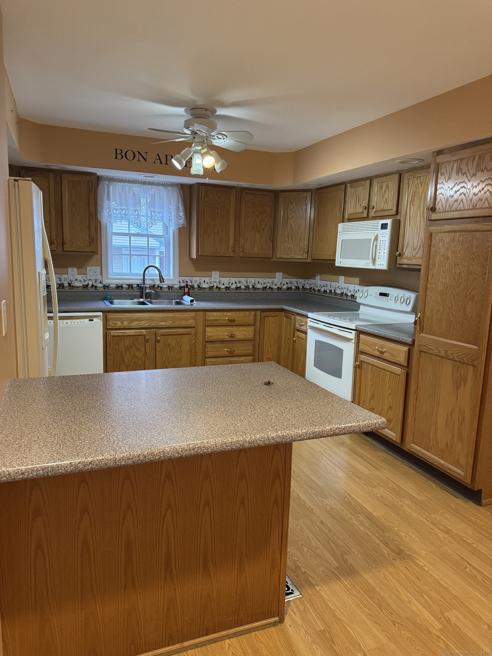 306 Salem Turnpike #10, Norwich, Connecticut image 8