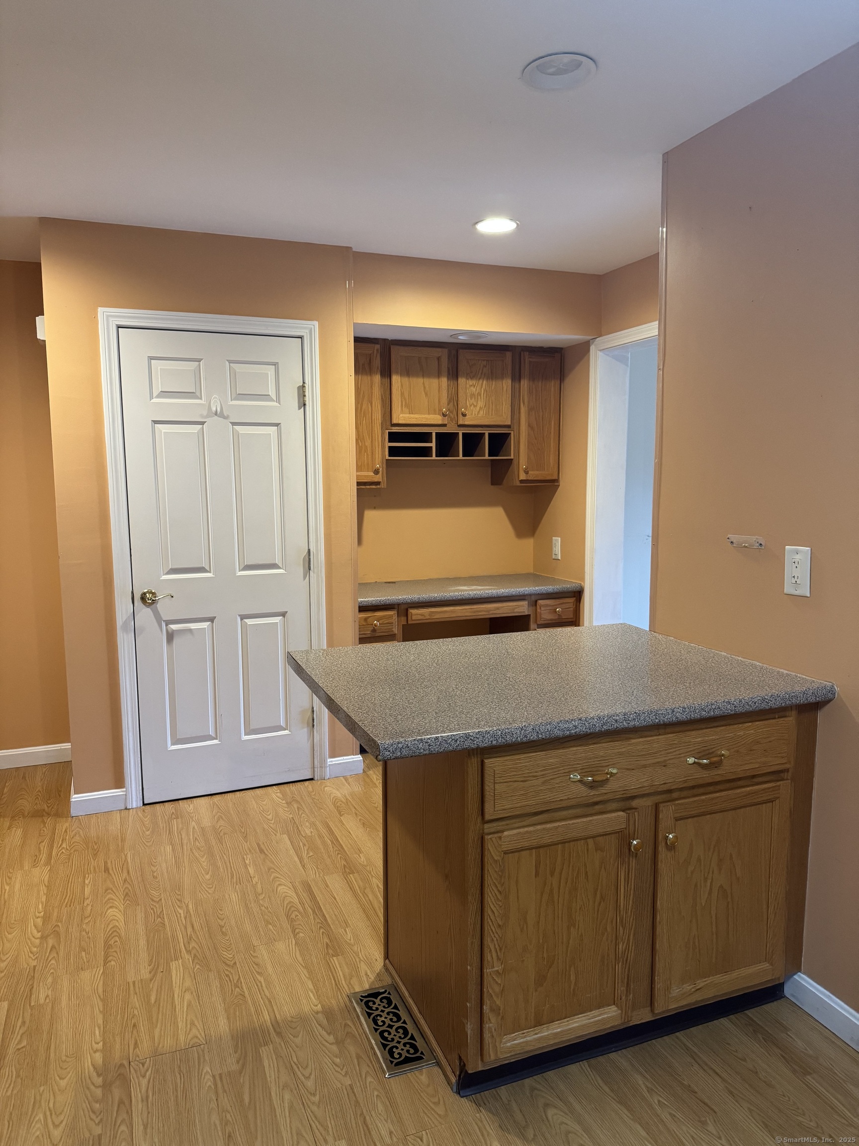 306 Salem Turnpike #10, Norwich, Connecticut image 4