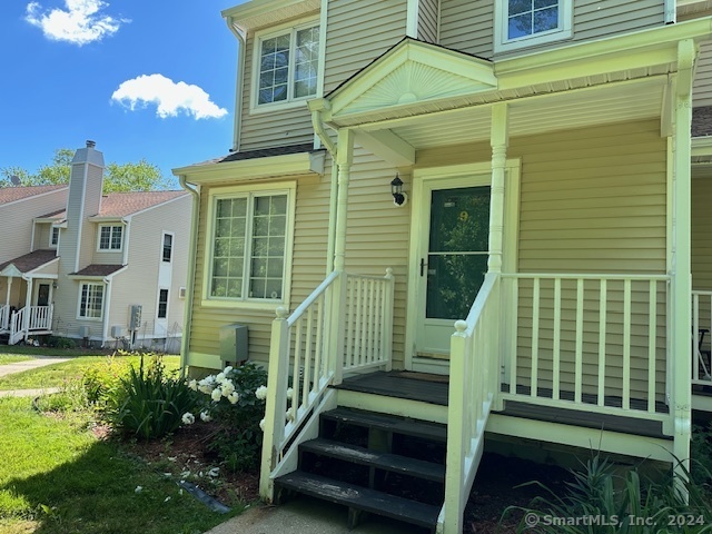 Property for Sale at 9 Starrwood Drive 9, Norwich, Connecticut - Bedrooms: 2 
Bathrooms: 2 
Rooms: 4  - $179,900