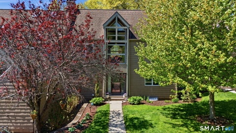 Condo For Sale - 22 Timberwood Road #22<br/> West Hartford, CT 06117