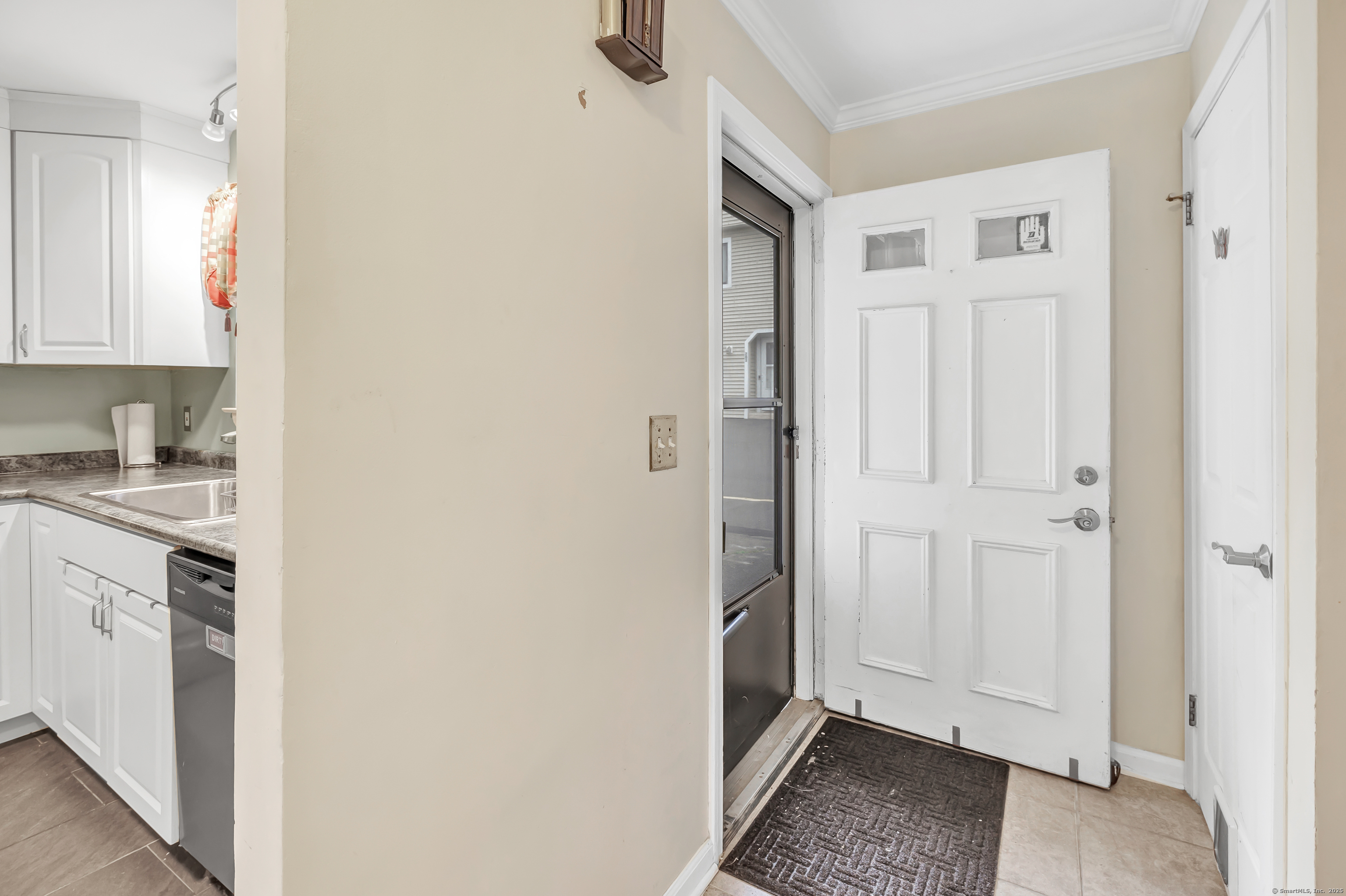 233 Derby Avenue 103