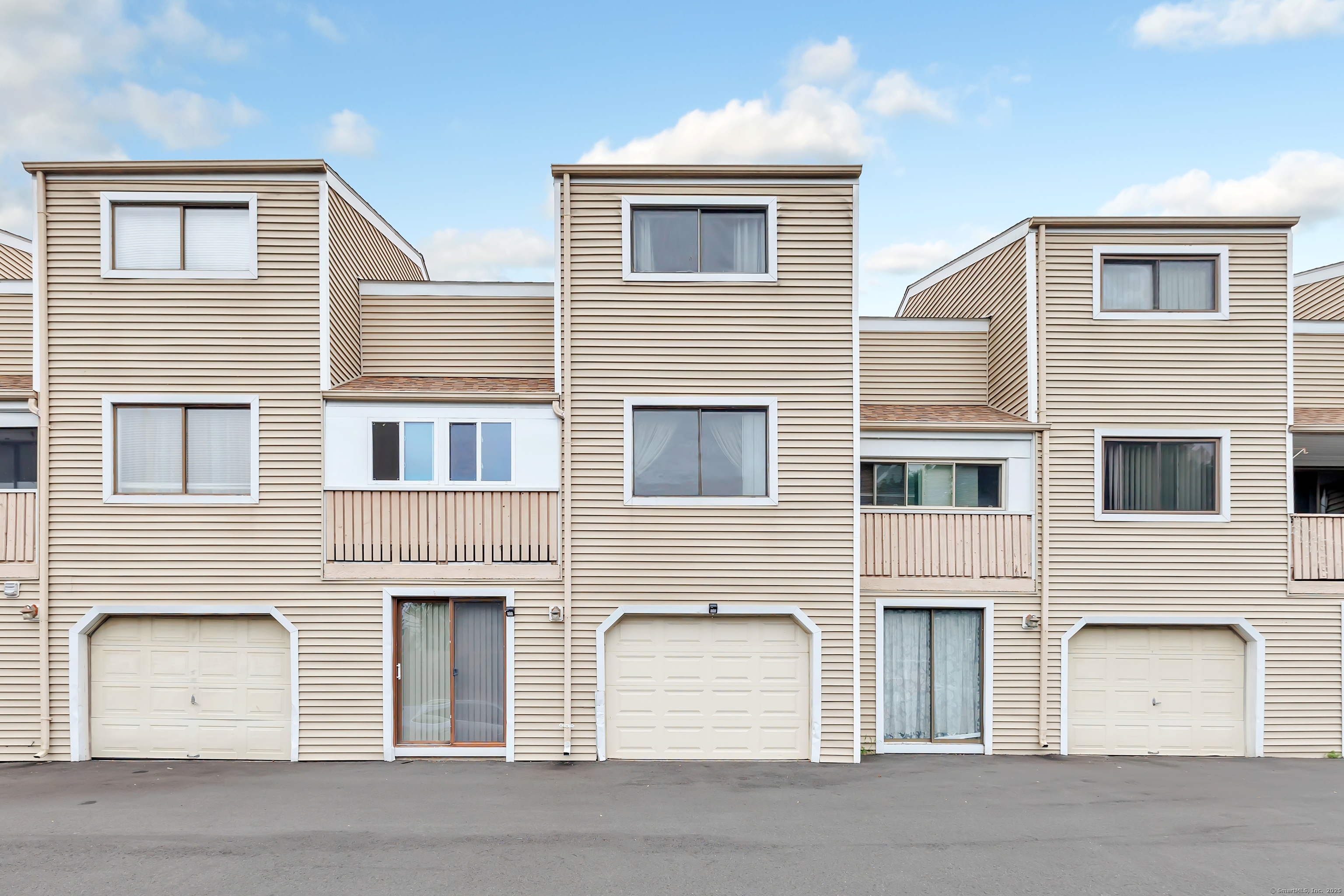 233 Derby Avenue 103
