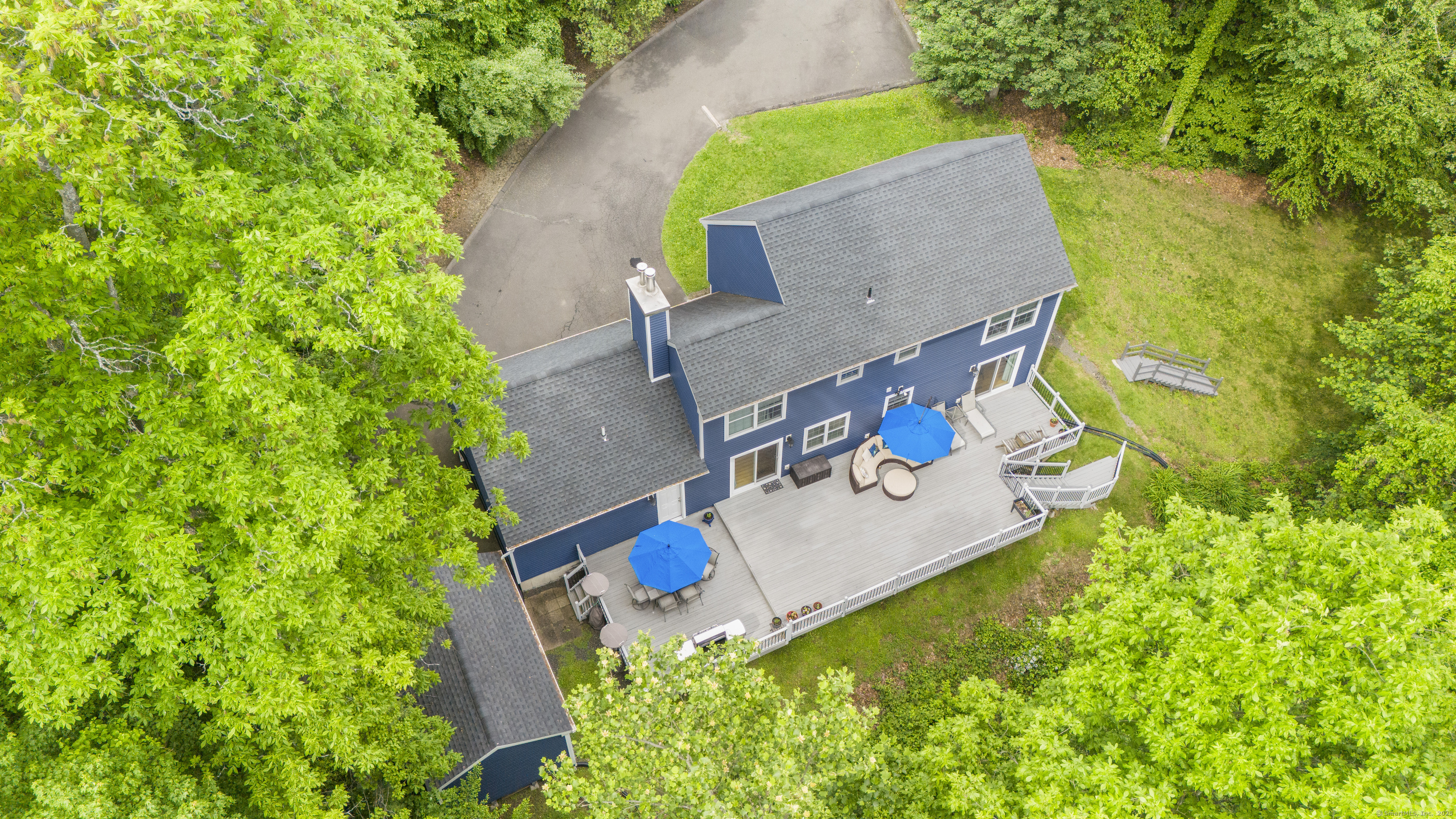 12 Colonial Heights Road