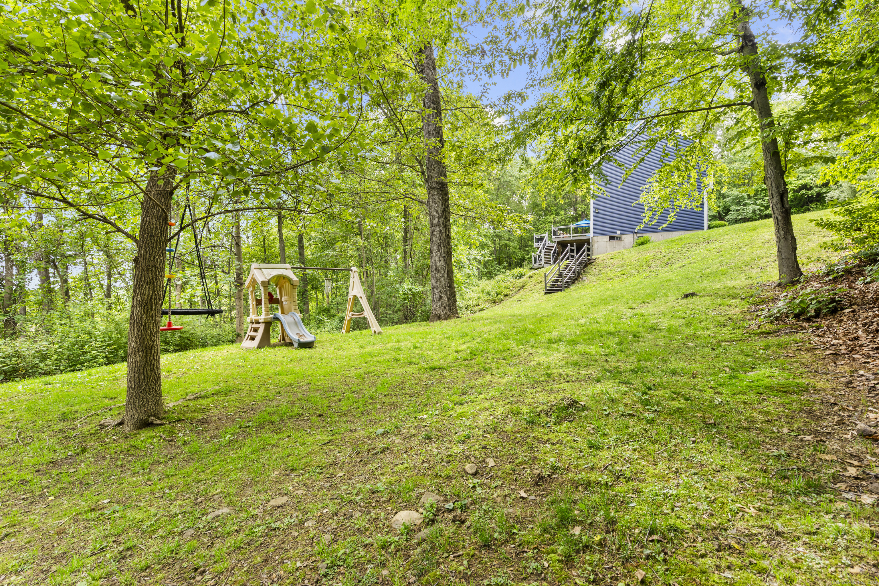 12 Colonial Heights Road, East Haven, Connecticut image 22