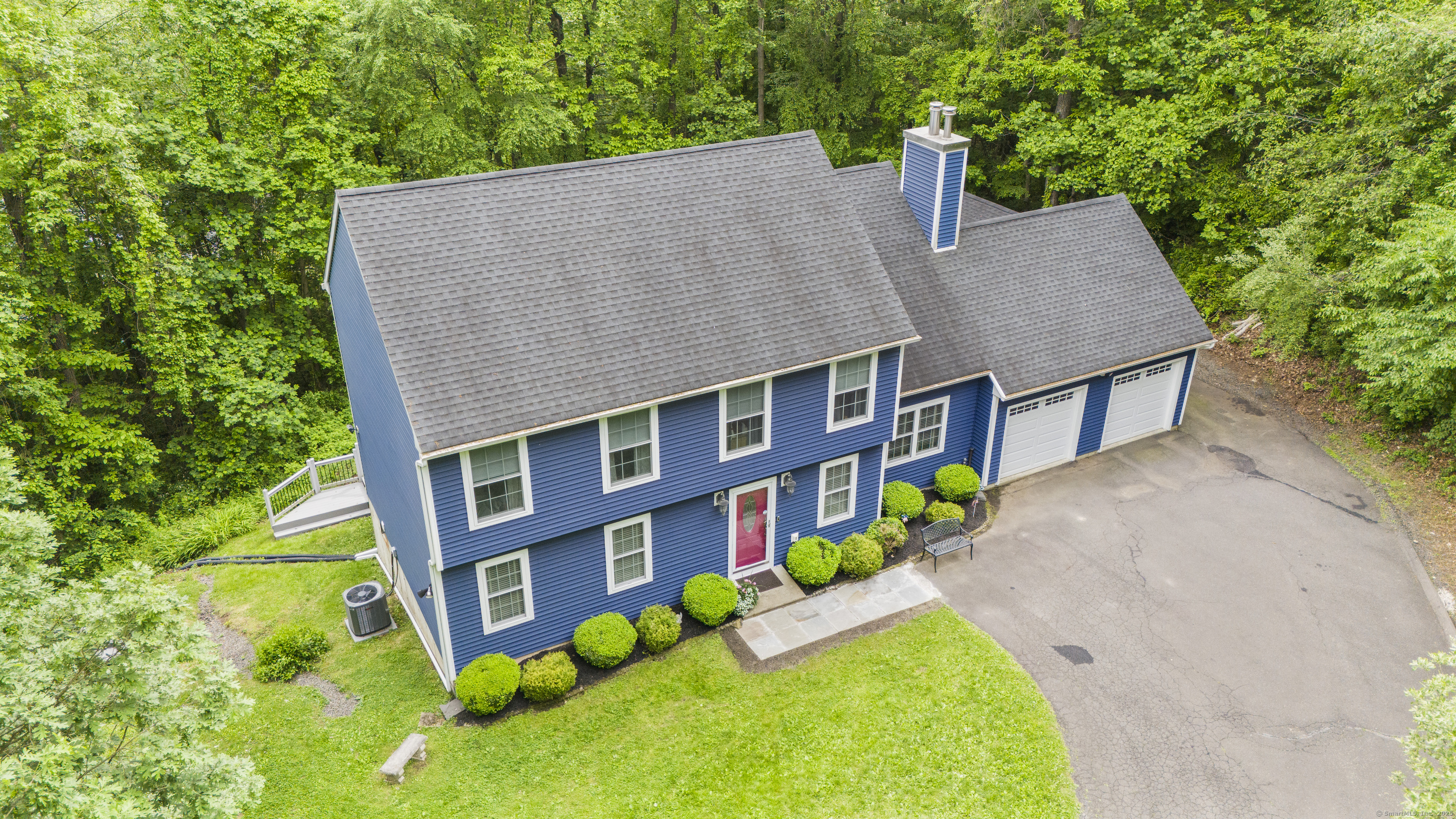 12 Colonial Heights Road