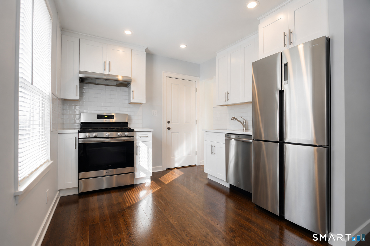 180 Dupont Place