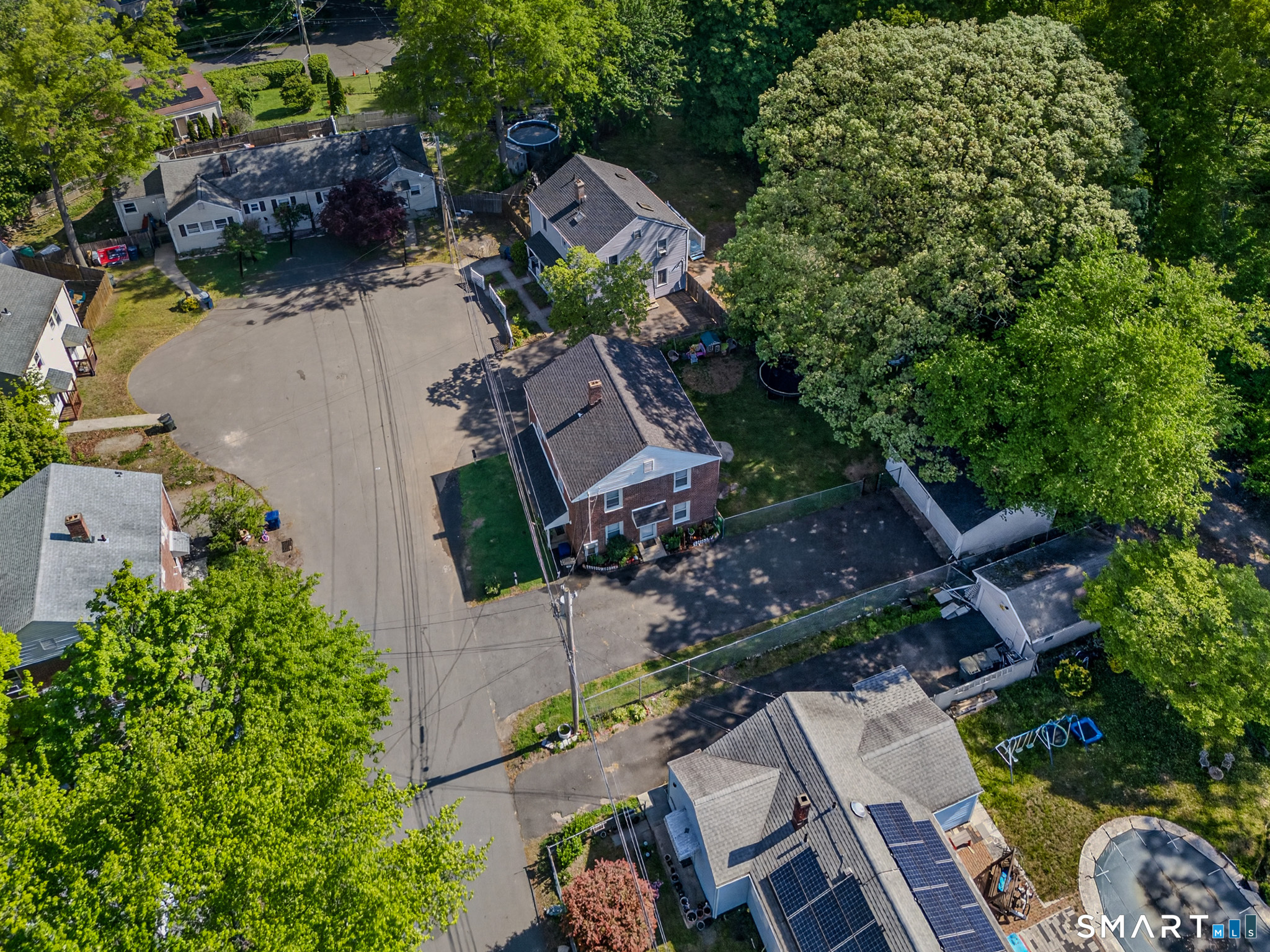 180 Dupont Place