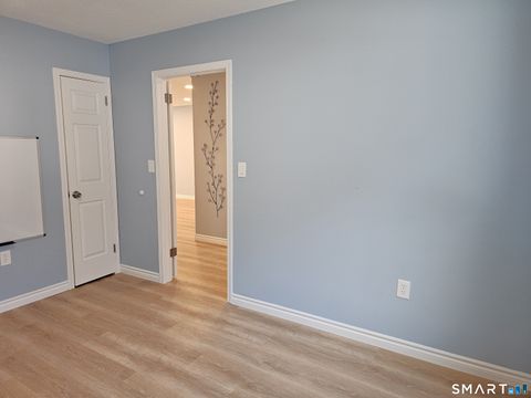 Tiny photo for 9 Putnam Lane #9, Avon, CT 06001 (MLS # 24157084)