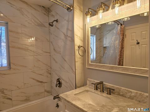 Tiny photo for 9 Putnam Lane #9, Avon, CT 06001 (MLS # 24157084)