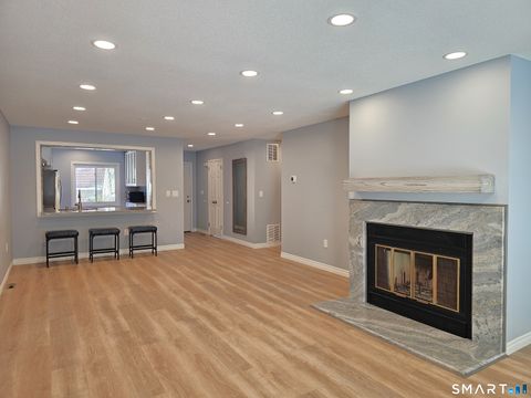 Tiny photo for 9 Putnam Lane #9, Avon, CT 06001 (MLS # 24157084)