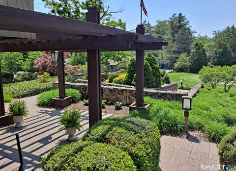 Tiny photo for 9 Putnam Lane #9, Avon, CT 06001 (MLS # 24157084)