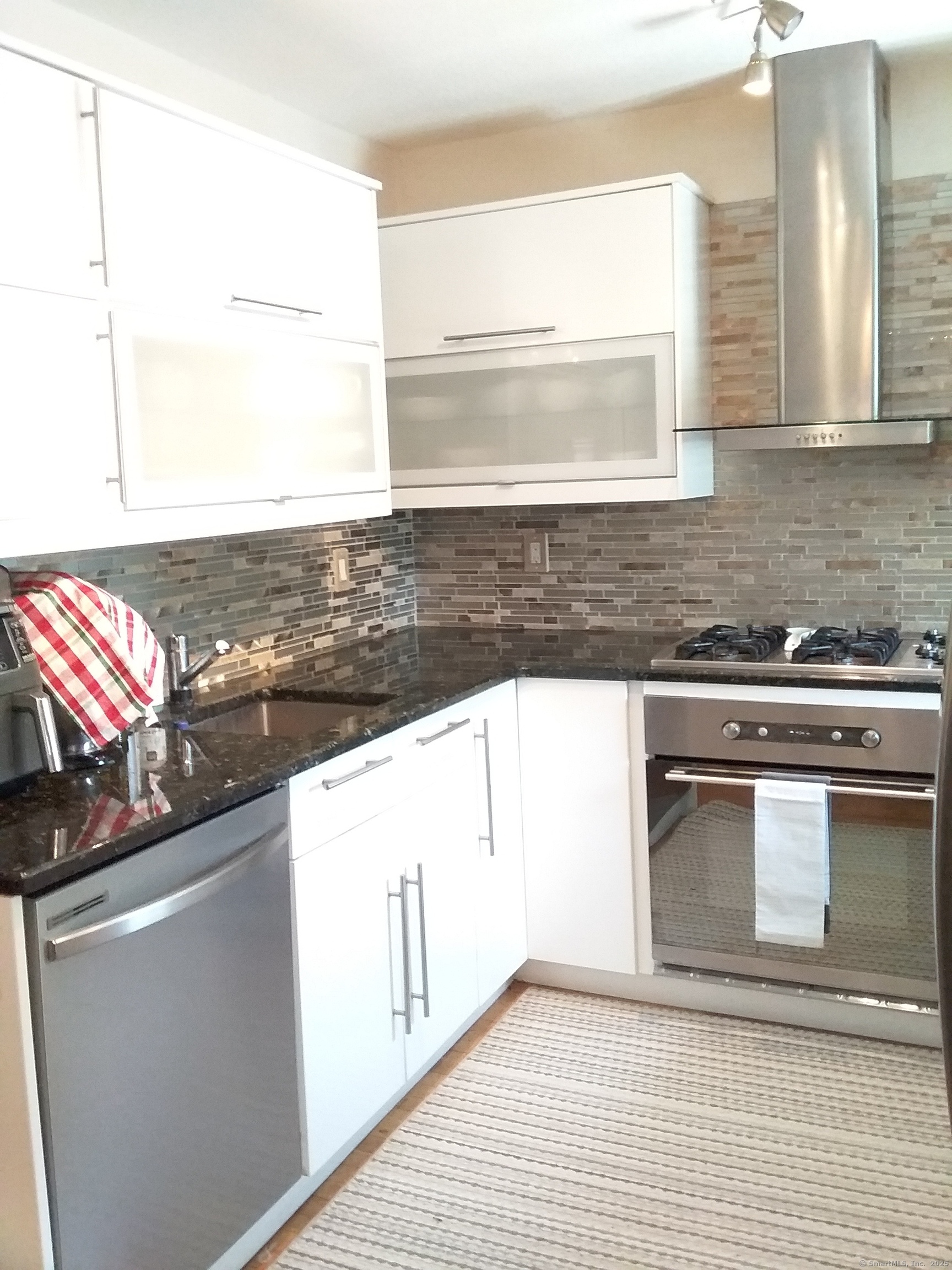 204 New Haven Avenue 7E