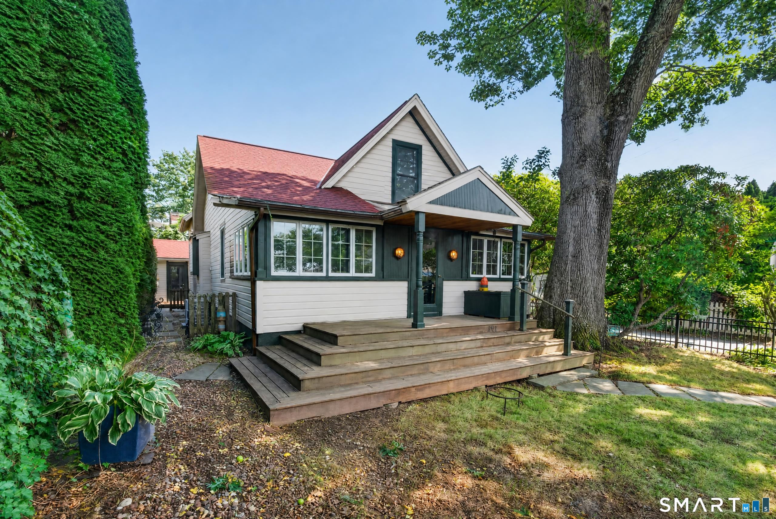 207 Pawson Road