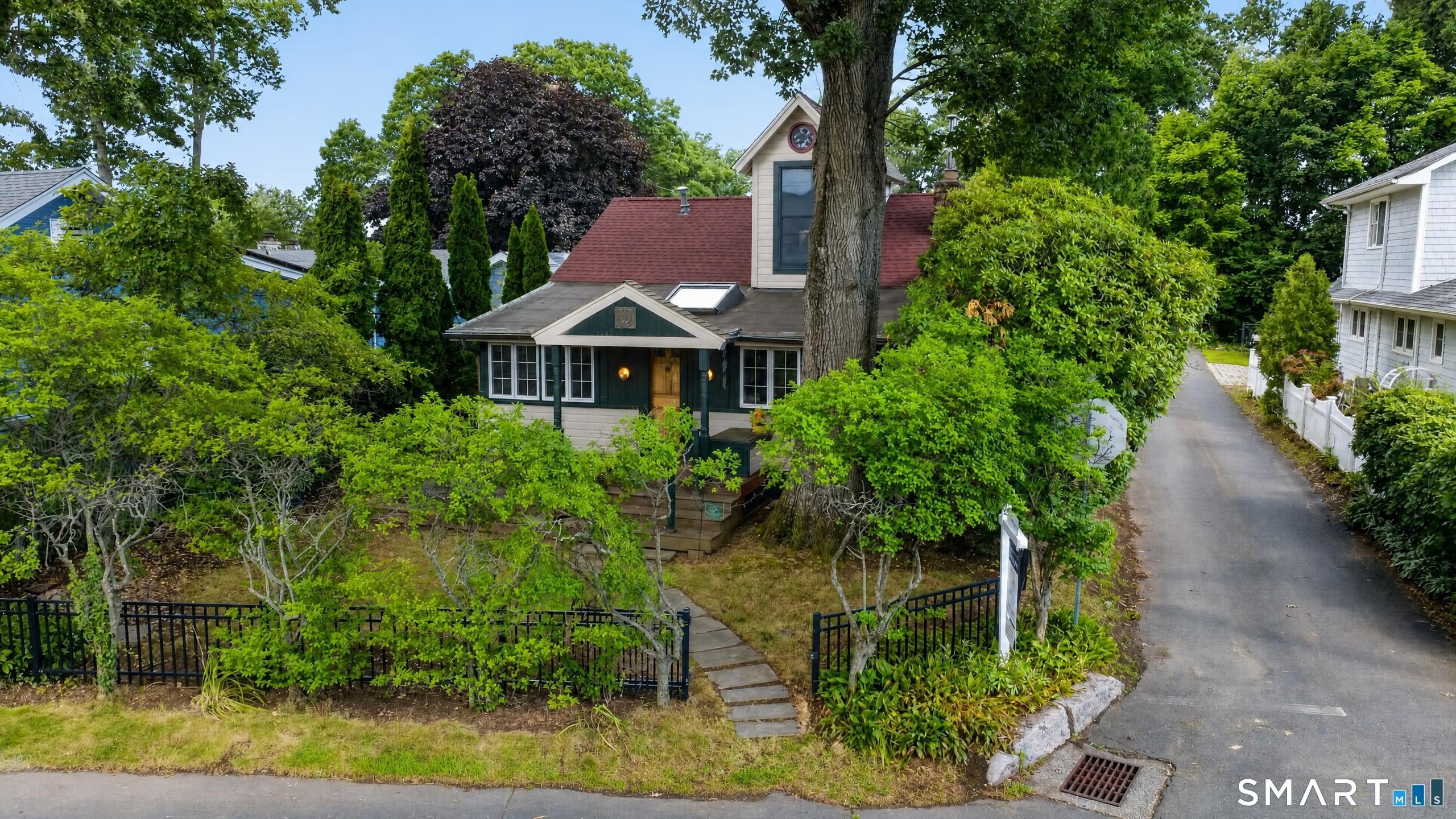 207 Pawson Road