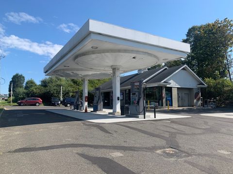 83 FEDERAL Road Brookfield CT 06804