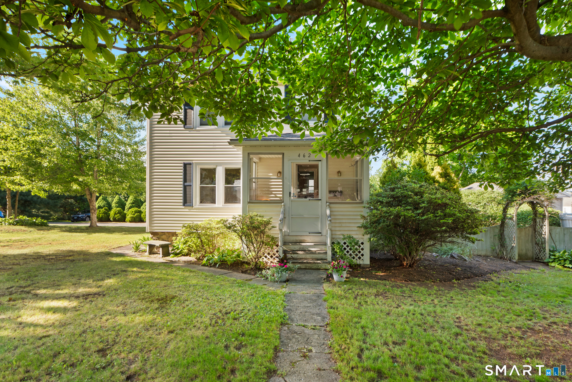 462 Davis Street