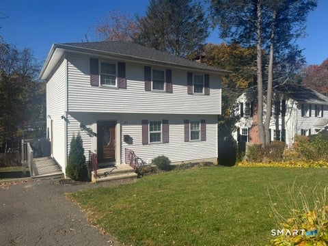 Photo of 24 Rockhurst Drive, Waterbury, CT 06708 (MLS # 24217529)