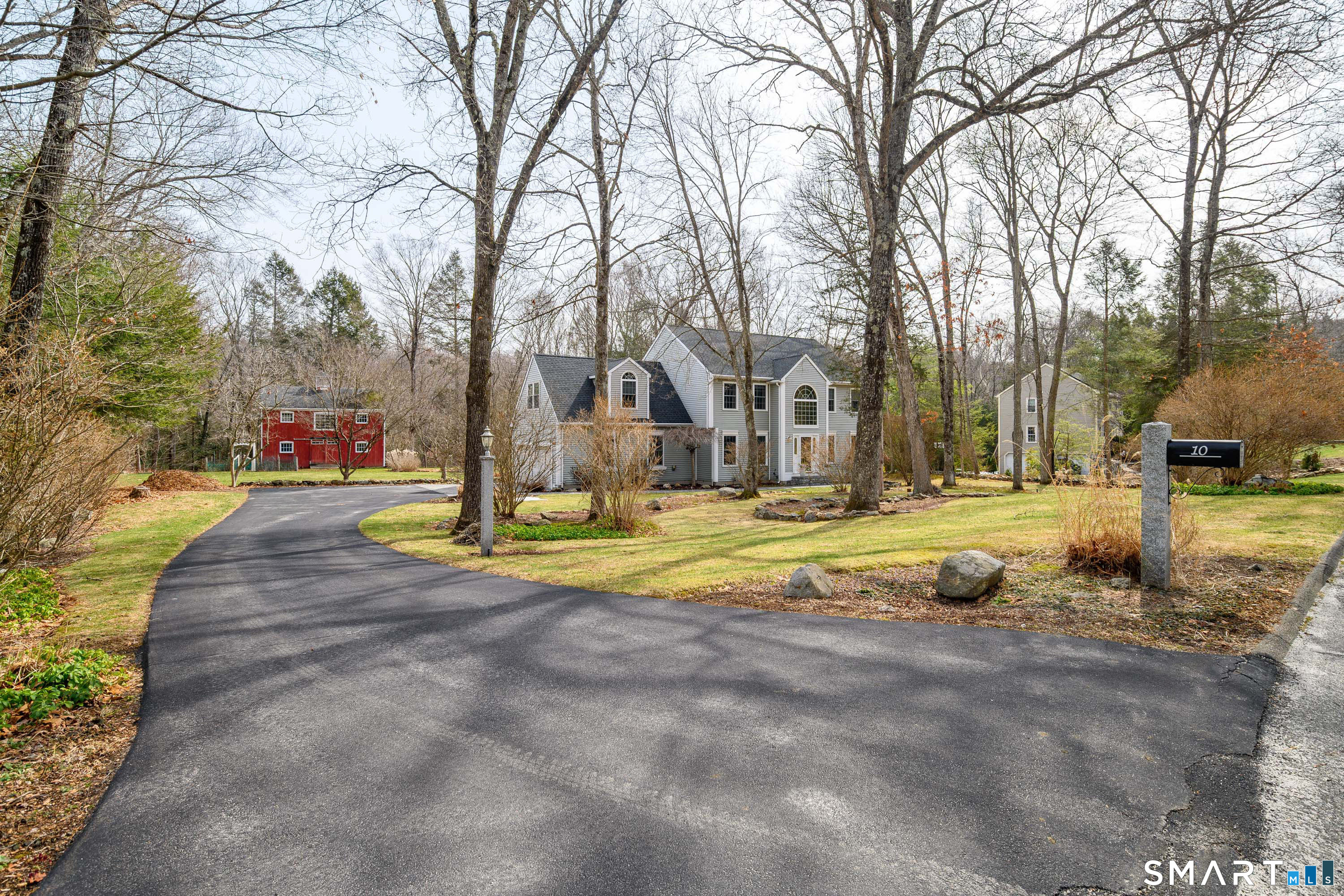 10 Sweetbriar Lane