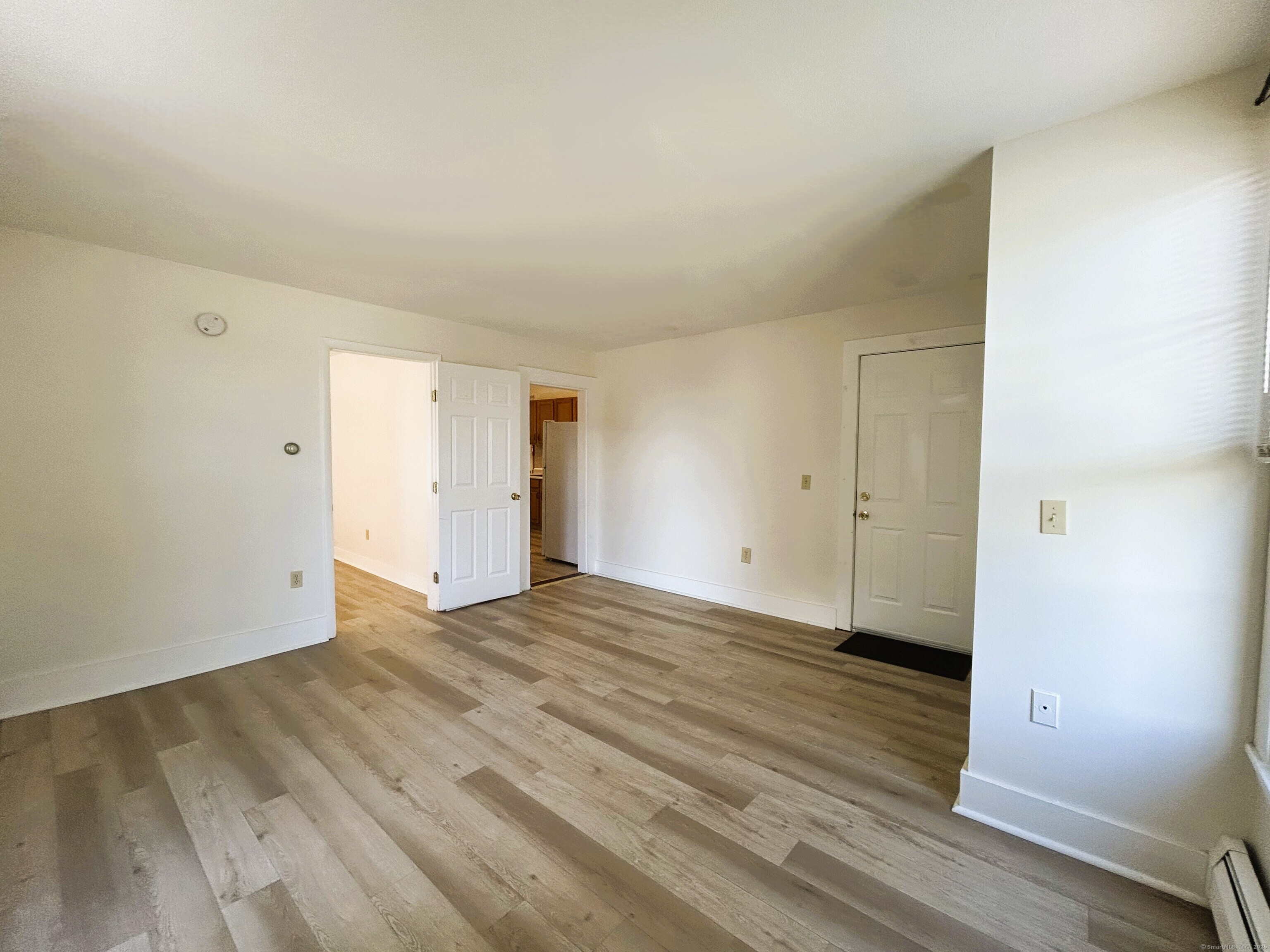 Middletown, Connecticut 06457, United States, 1 Bedroom Bedrooms, ,1 BathroomBathrooms,Residential,Active,203122