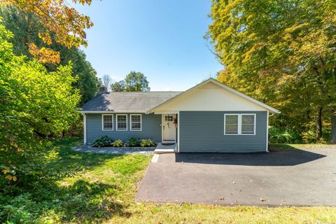 351 Hartford Road Salem CT 06420