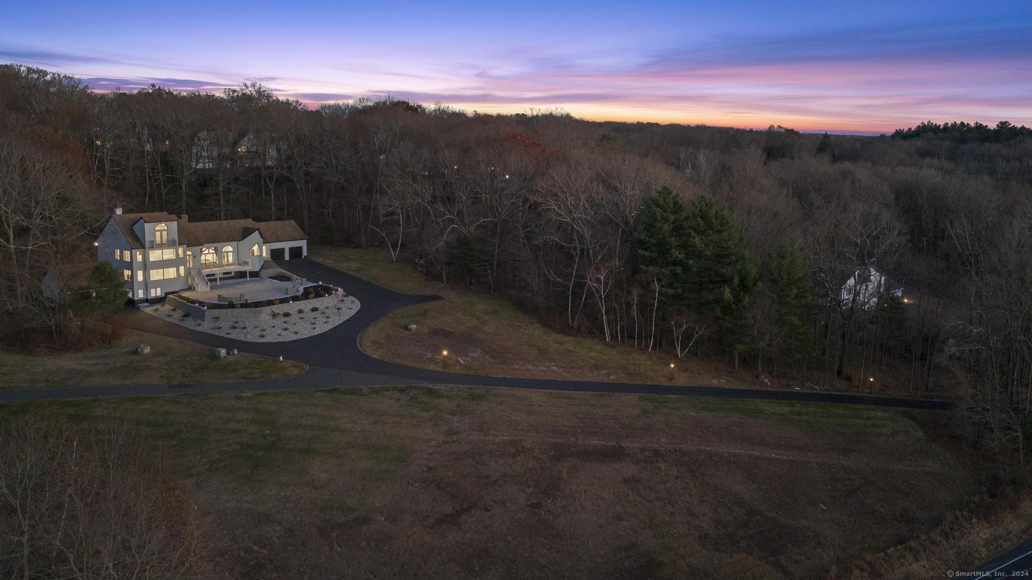 Property for Sale at Tolland Stage Road, Tolland, Connecticut - Bedrooms: 4 
Bathrooms: 4 
Rooms: 12  - $899,000