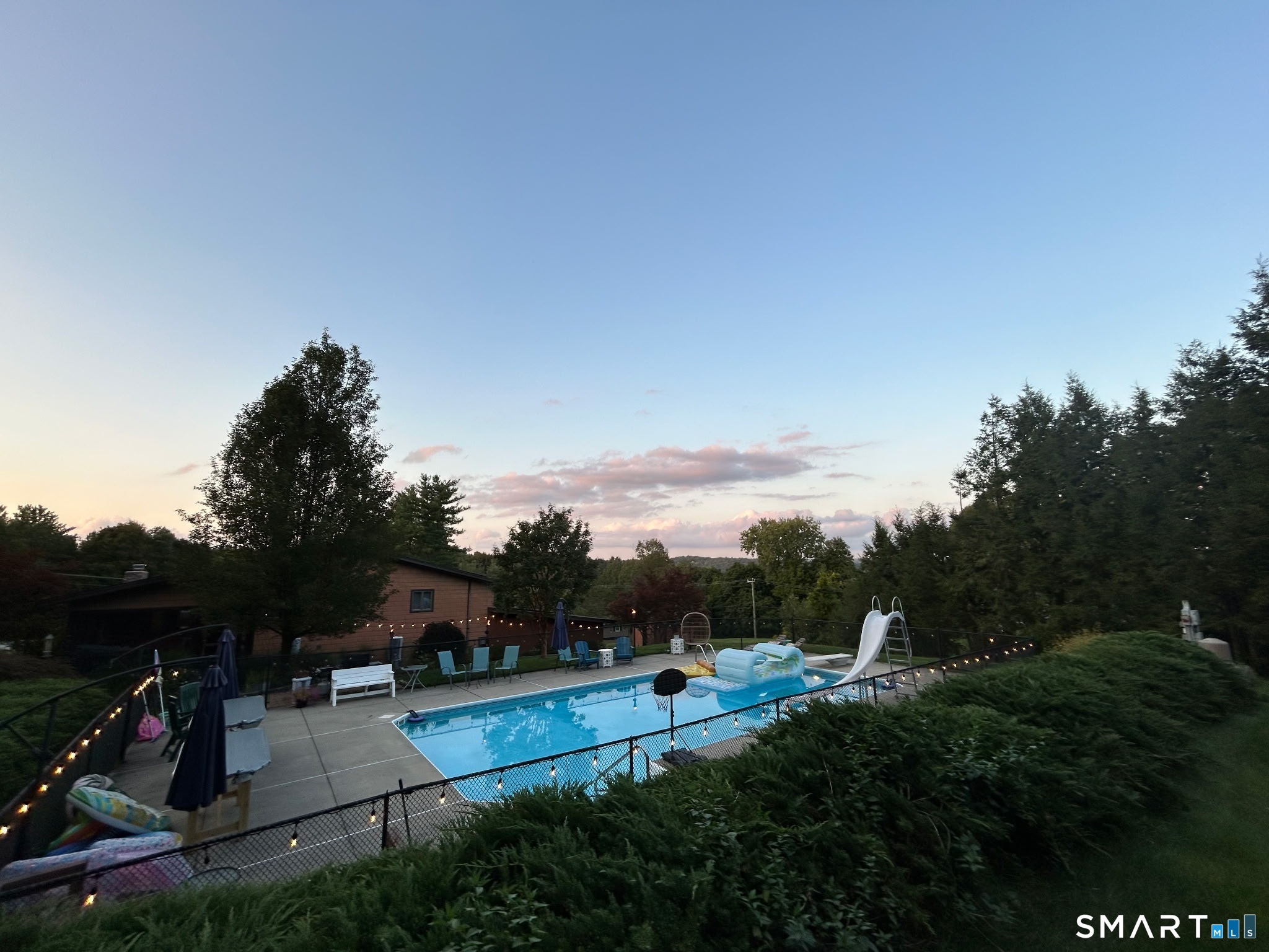 16 Apache Drive
