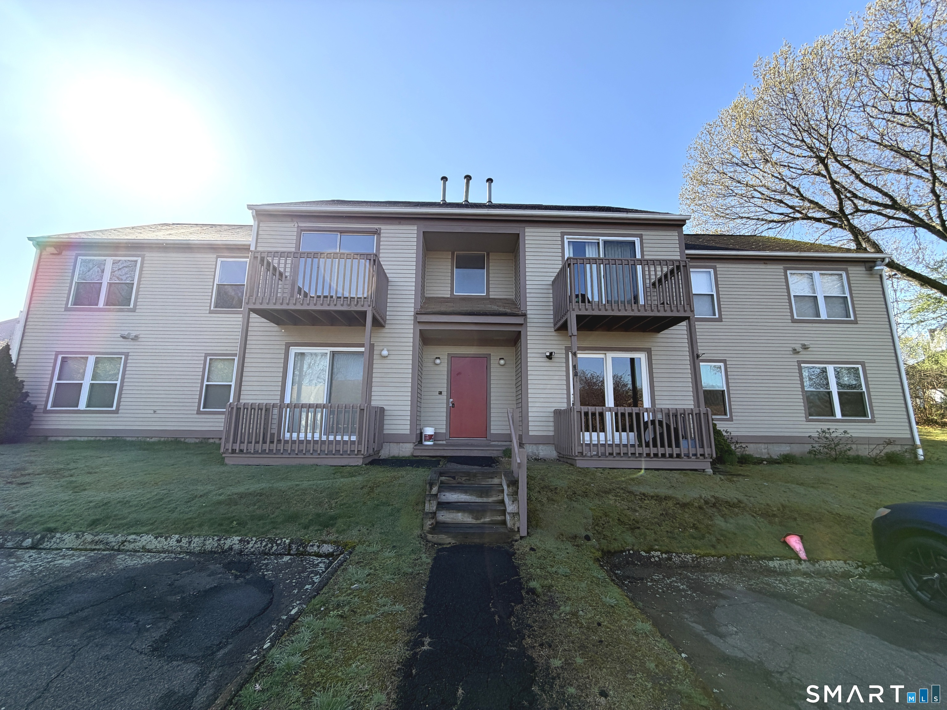 226 Laurel Street 11