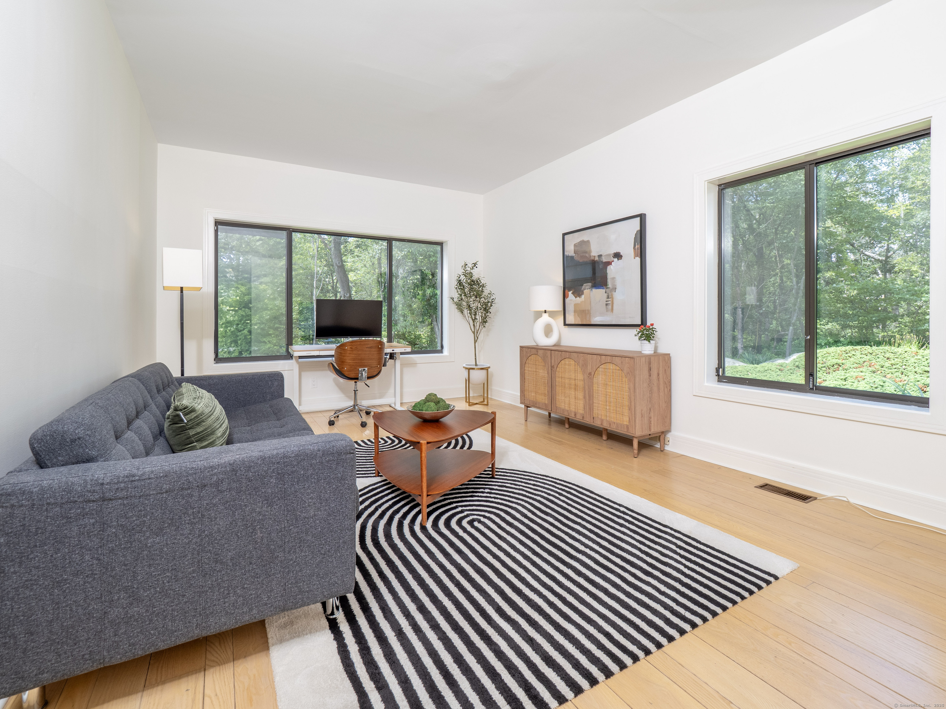 21 Woods End Drive