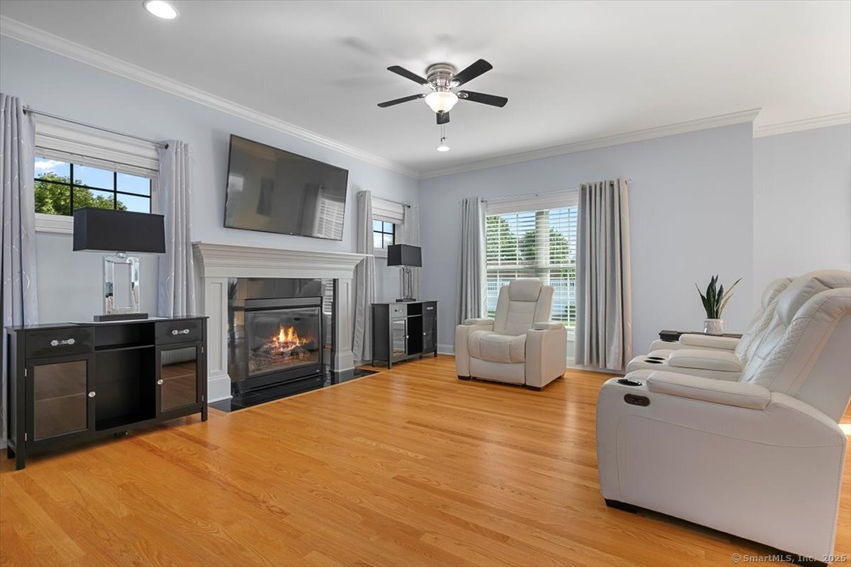 40 Devine Place
