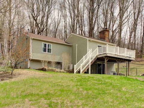 10 Versailles Road Lisbon CT 06351