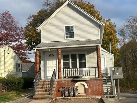 79 Bowen Street Hamden CT 06514