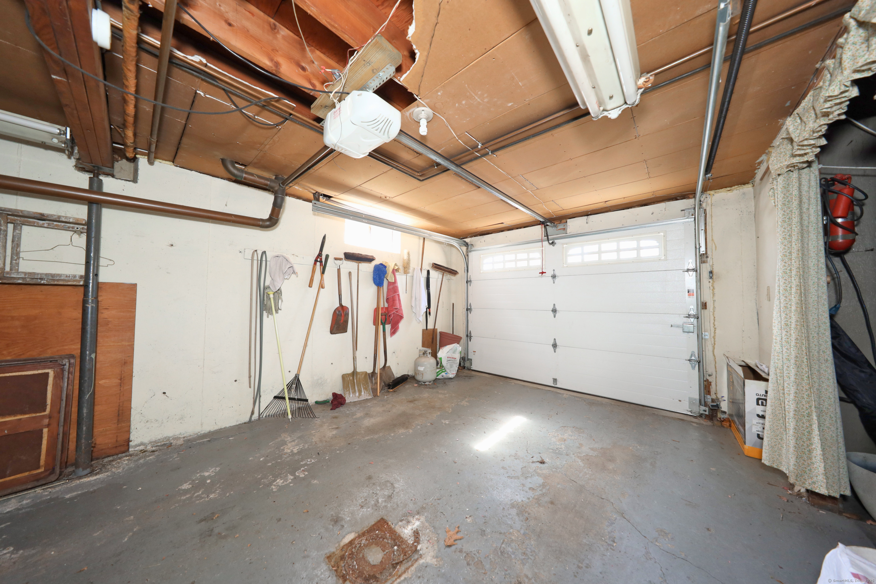 225 Academy Avenue, Waterbury, Connecticut image 34