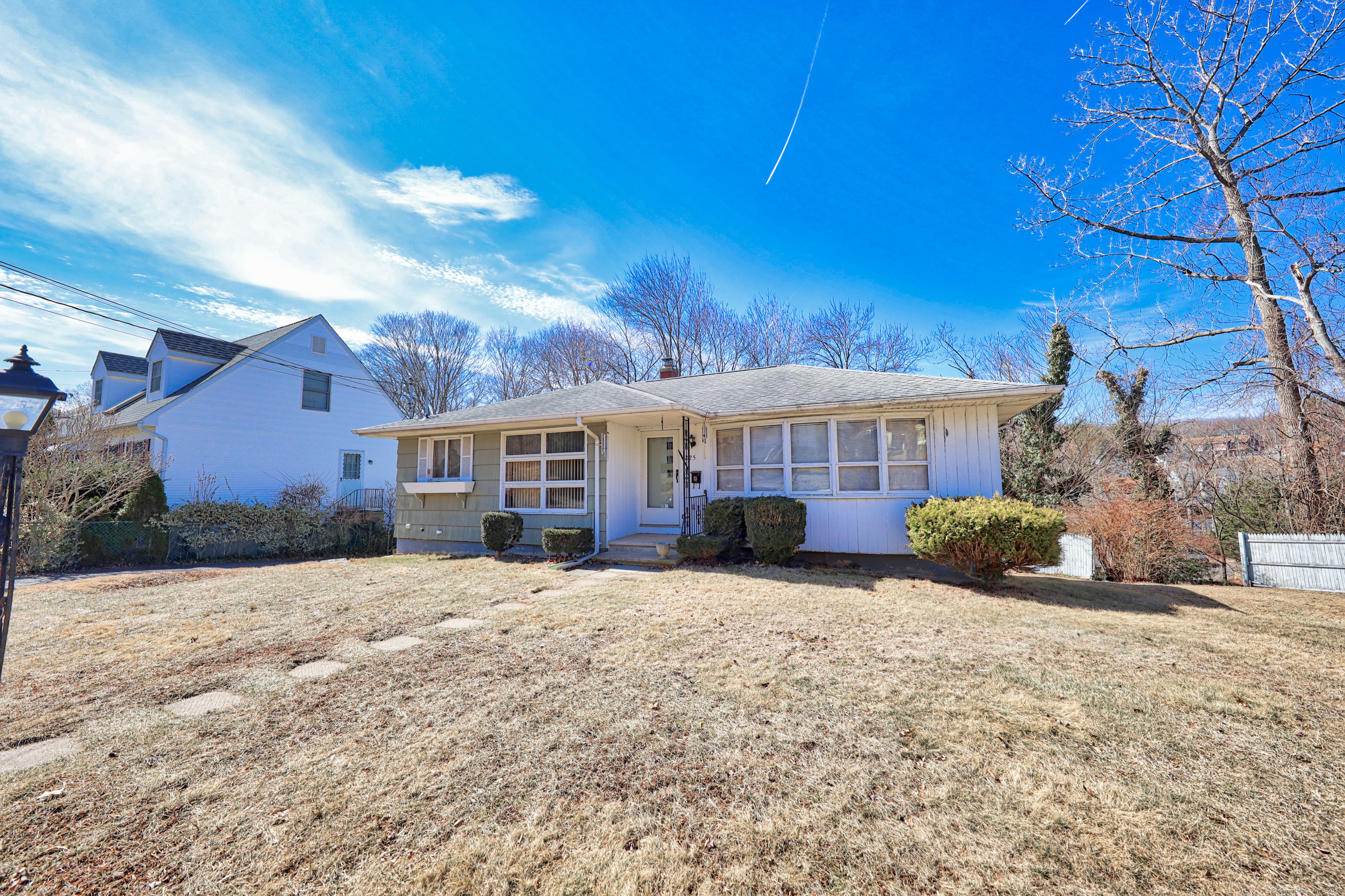 225 Academy Avenue, Waterbury, Connecticut image 33