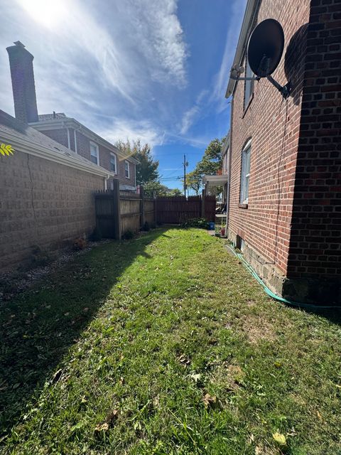 Tiny photo for 677 Boston Avenue, Bridgeport, CT 06610 (MLS # 24134377)
