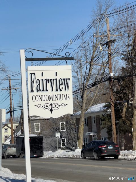Photo of 16 Fairview Drive #APT 3, Danbury, CT 06810 (MLS # 24153705)