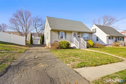 Photo of 255 Laurel Street, Stratford, CT 06615 (MLS # 24148266)